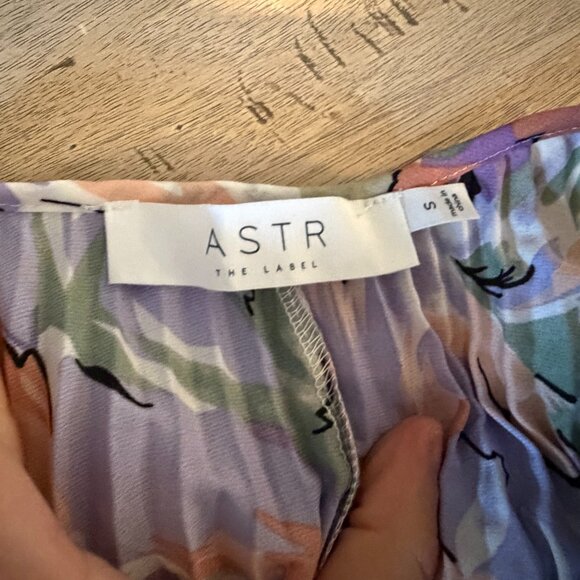 ASTR the Label -Blythe Dress- Never worn! Perfect Condition - Picture 4 of 5